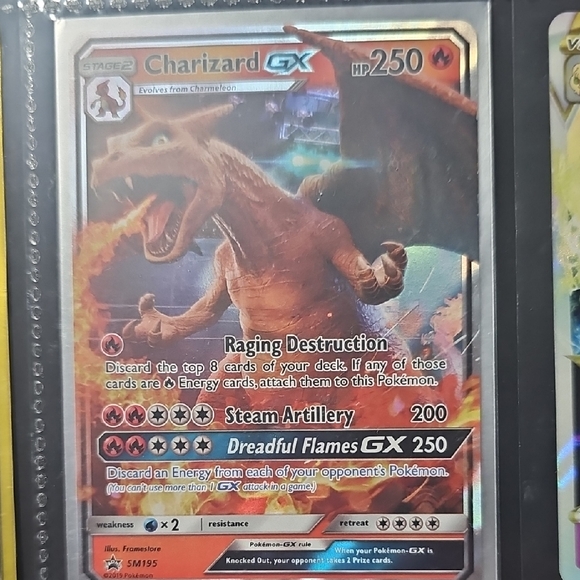 Charizard GX Pokémon Card - Picture 1 of 1